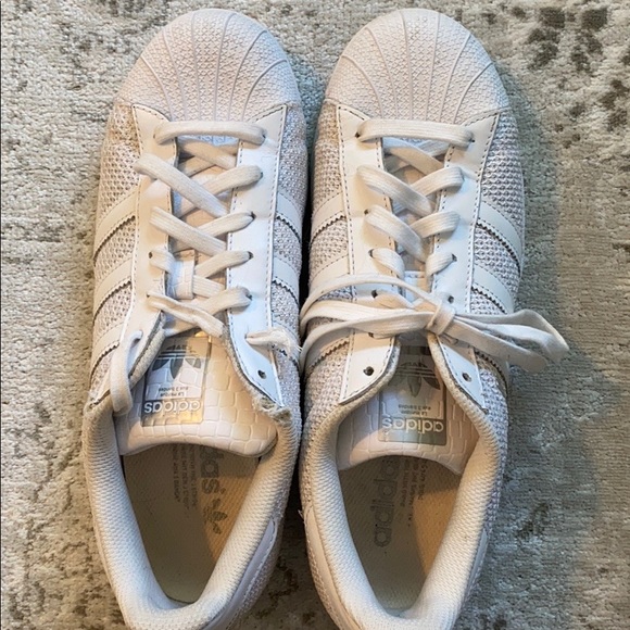 adidas superstar poshmark
